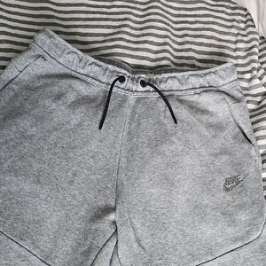 Nike Tech Heather Gray Joggers Men Size Large